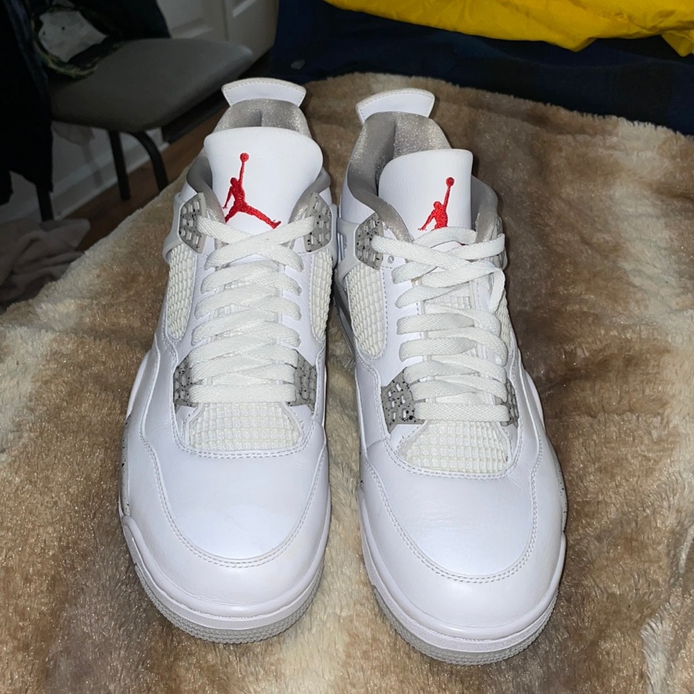 White Oreo jordan 4 retro